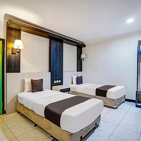 Capital O 91050 Grand Balqis Akasia Syariah Surabaya Exterior foto