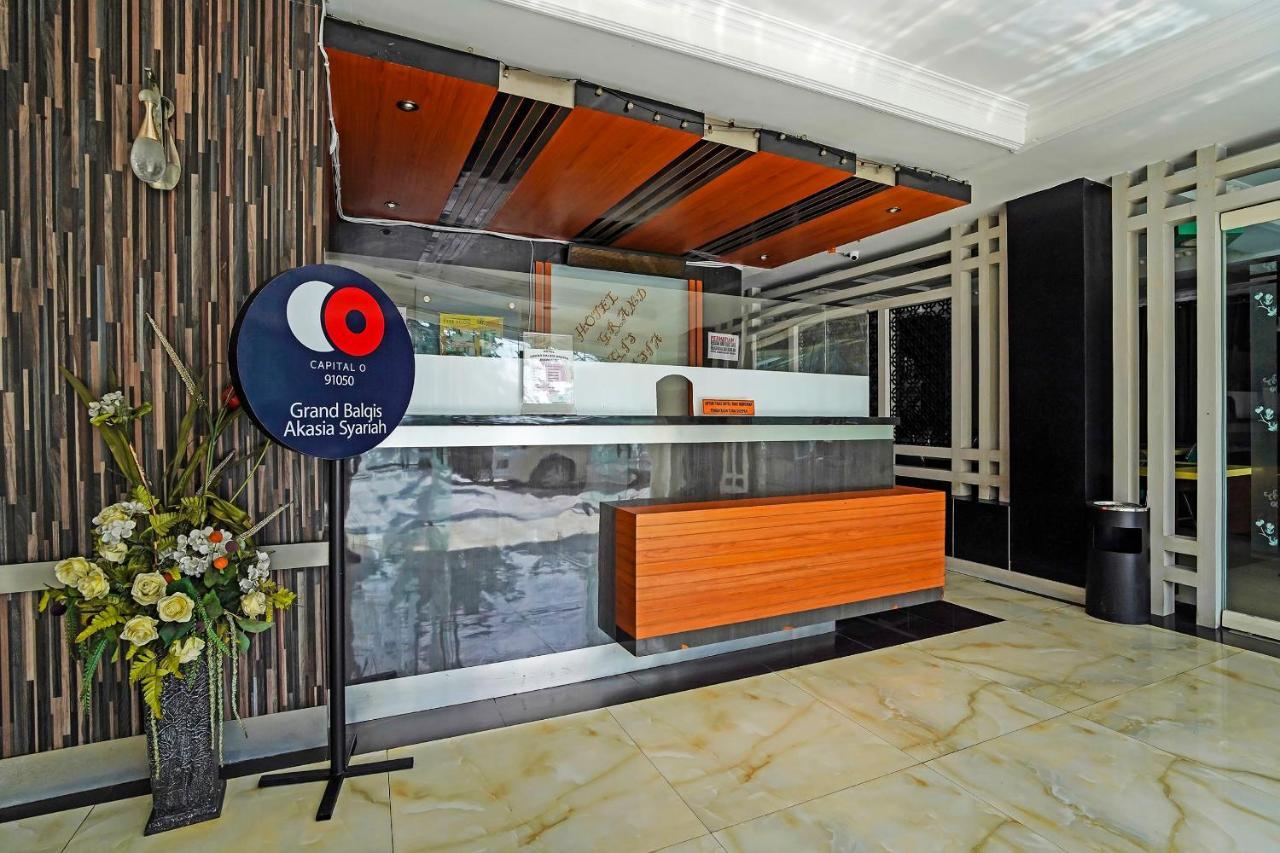 Capital O 91050 Grand Balqis Akasia Syariah Surabaya Exterior foto